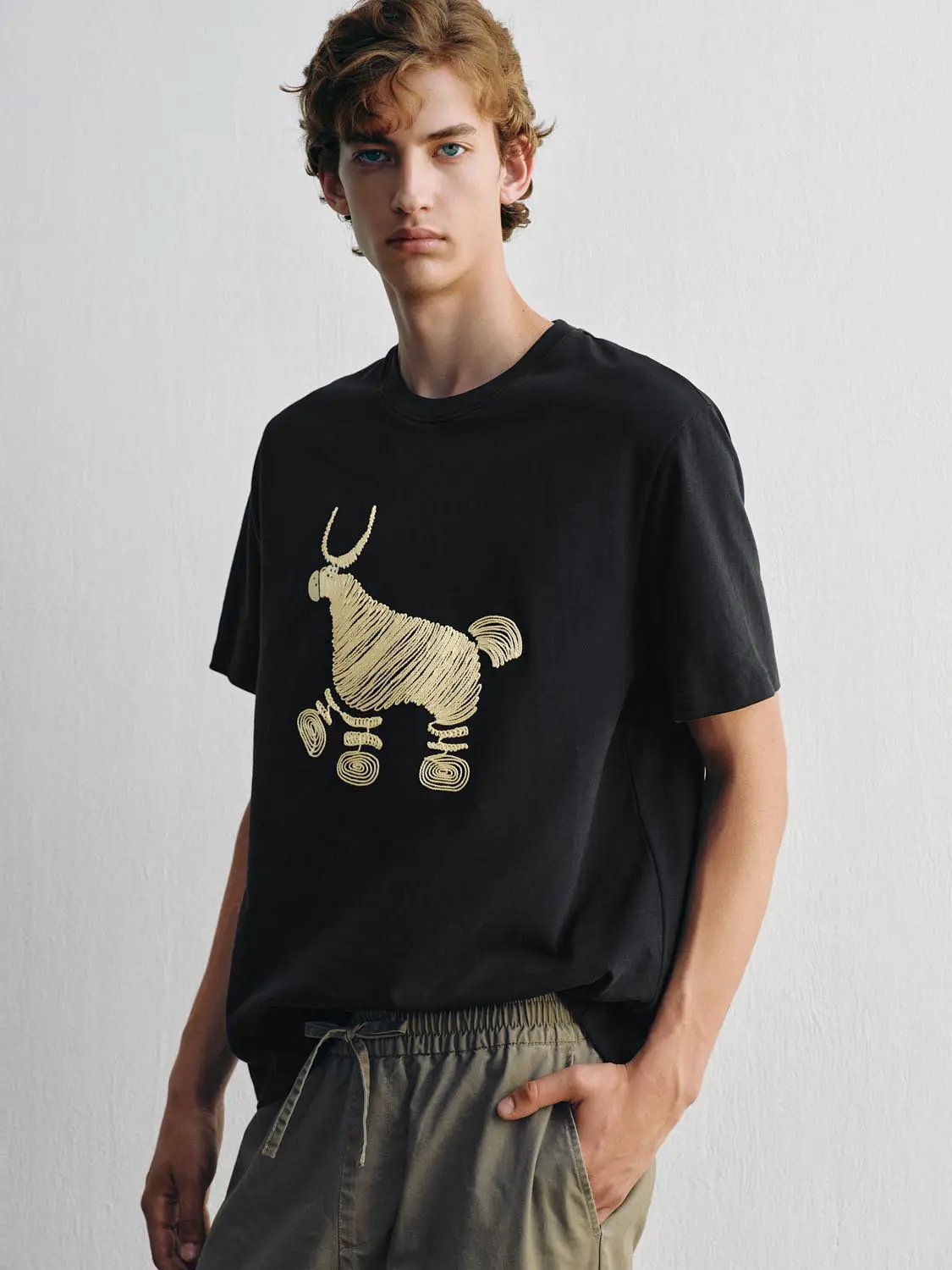 Embroidered Animal Crew Neck Short Sleeve Cotton T-Shirt