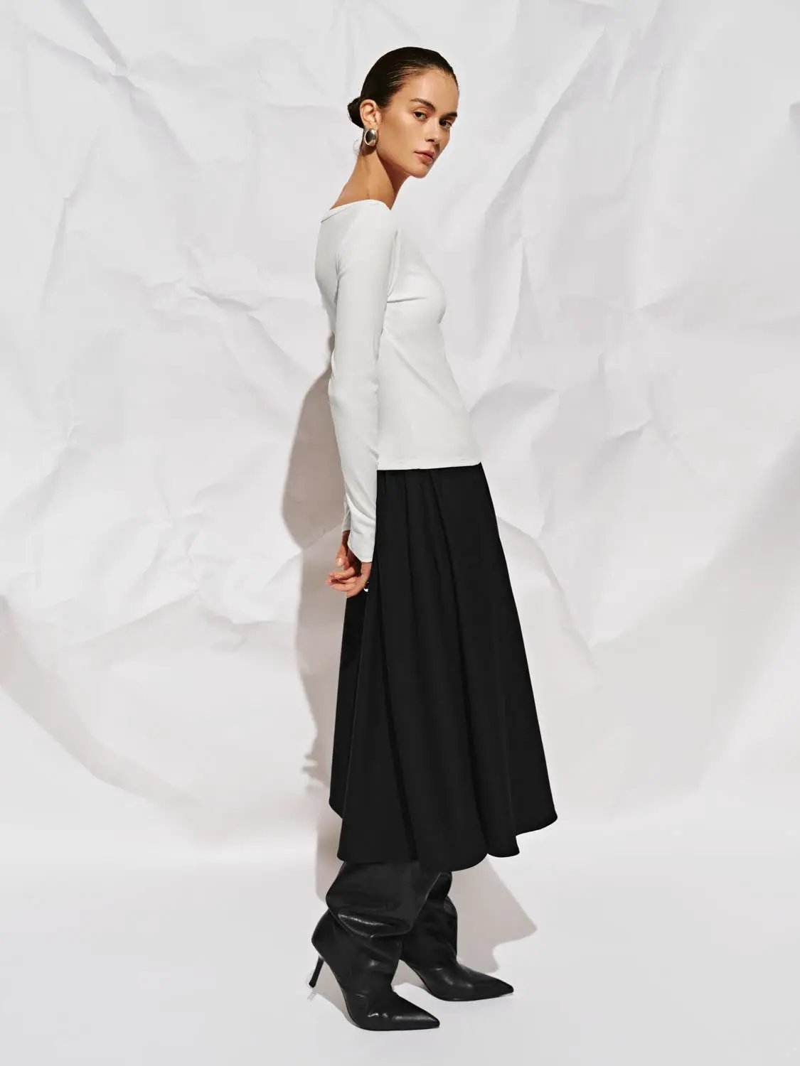 Off Shoulder Curved Hem Long Sleeve Cotton Blend T-Shirt