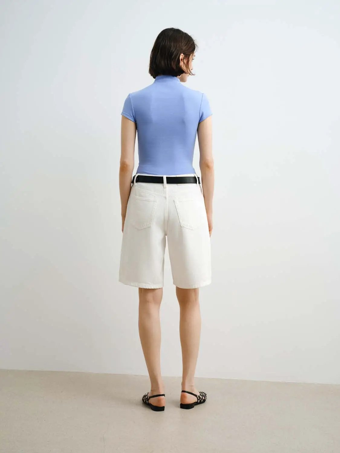 Mock Neck Short Sleeve Seamed Fitted Knit Top