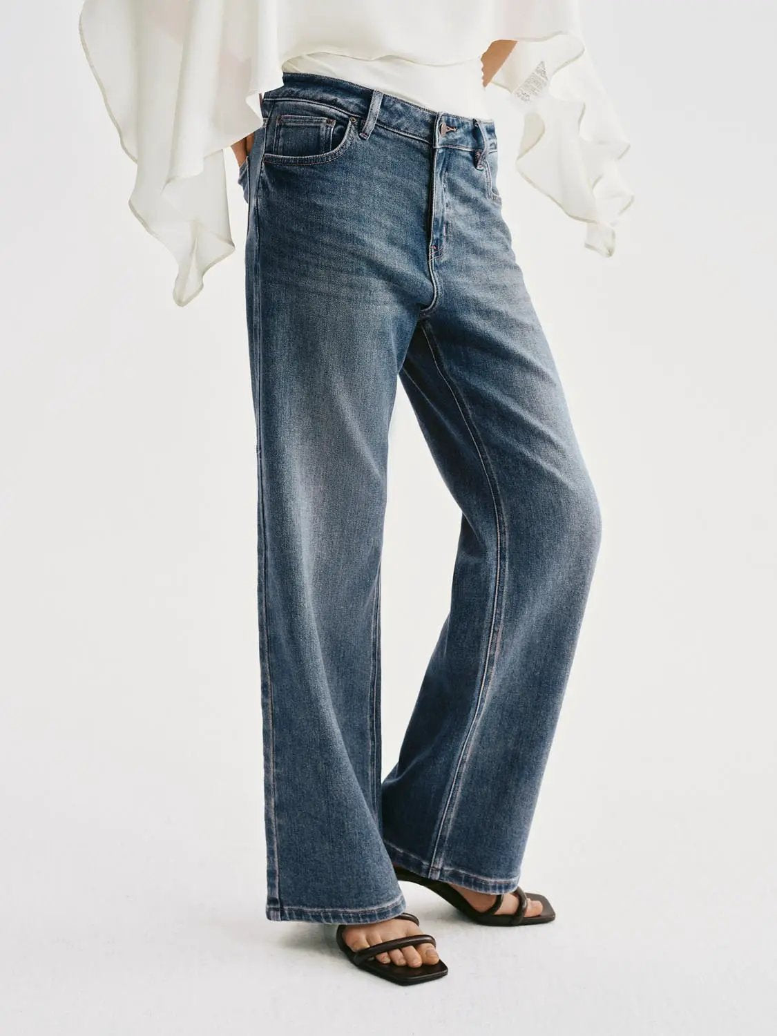 Medium Wash Wide-Leg Subtle Fade Cotton Jeans