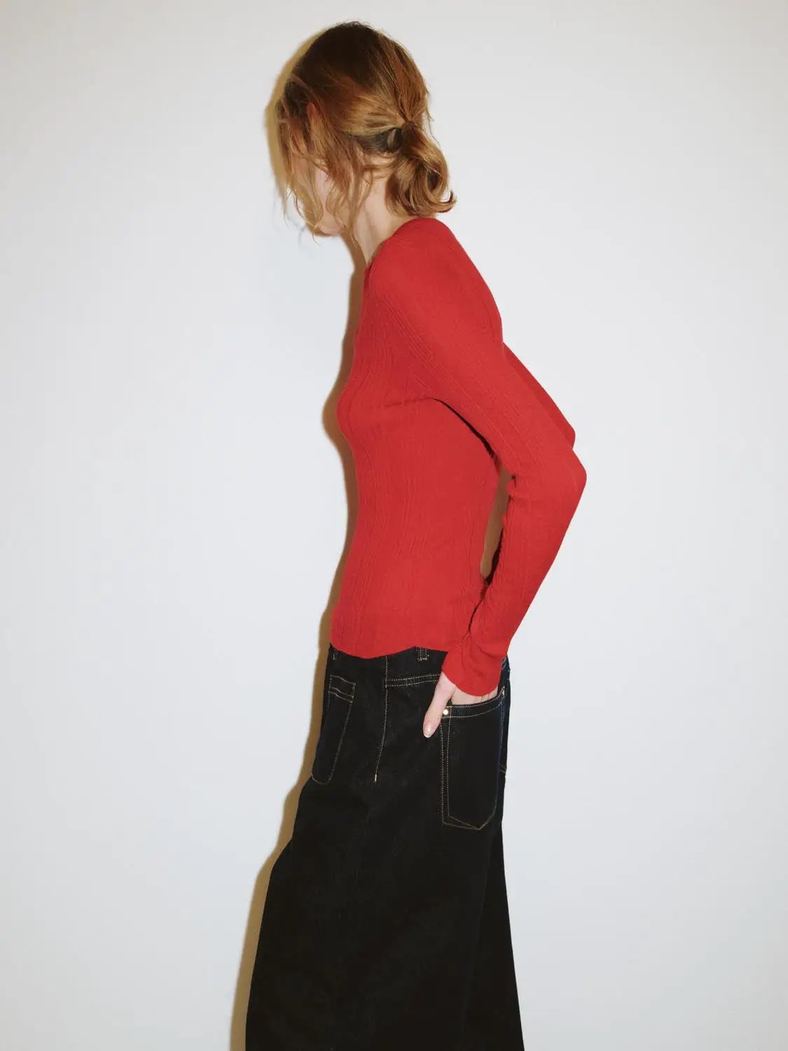 Fitted Textured Knit V-neck Long Sleeve Pullover