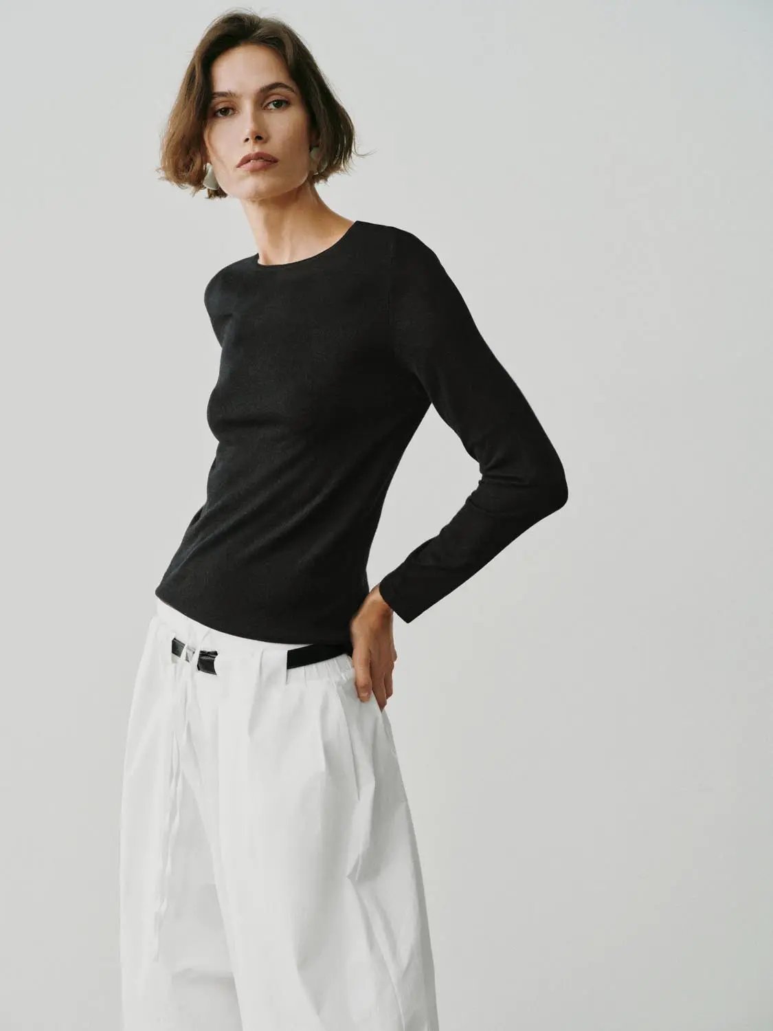 Ribbed Fitted Crew Neck Long Sleeve Knit T-Shirt