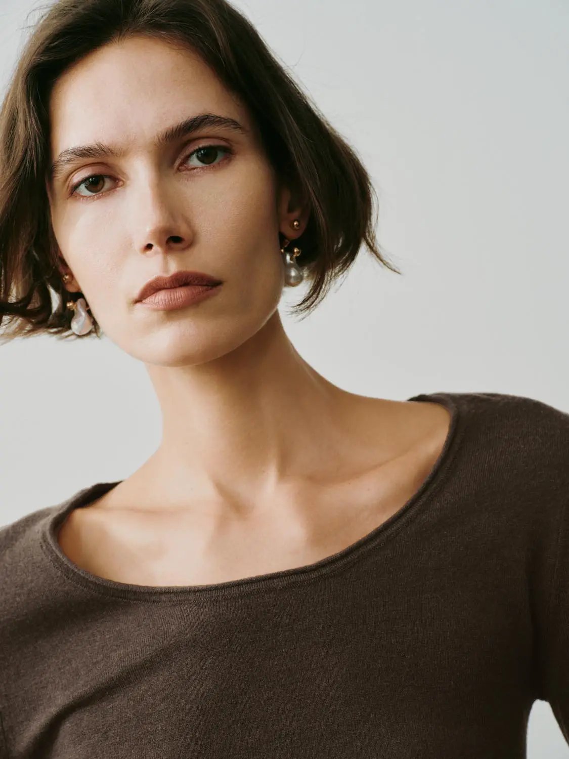 Thin Fitted Ribbed Boat Neck Short Sleeve Knit T-Shirt