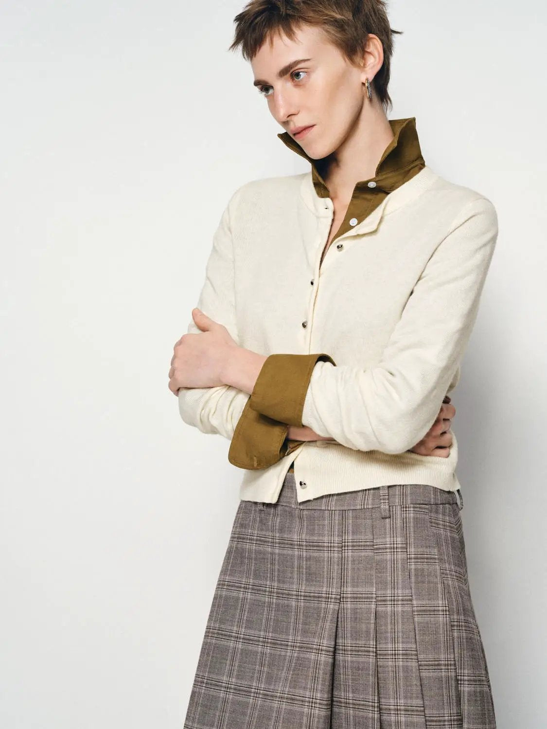 Ribbed Button Front Crew Neck Long Sleeve Cardigan