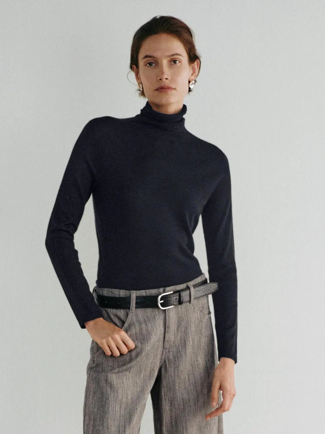 Fitted Knit Turtleneck Long Sleeve Sweater
