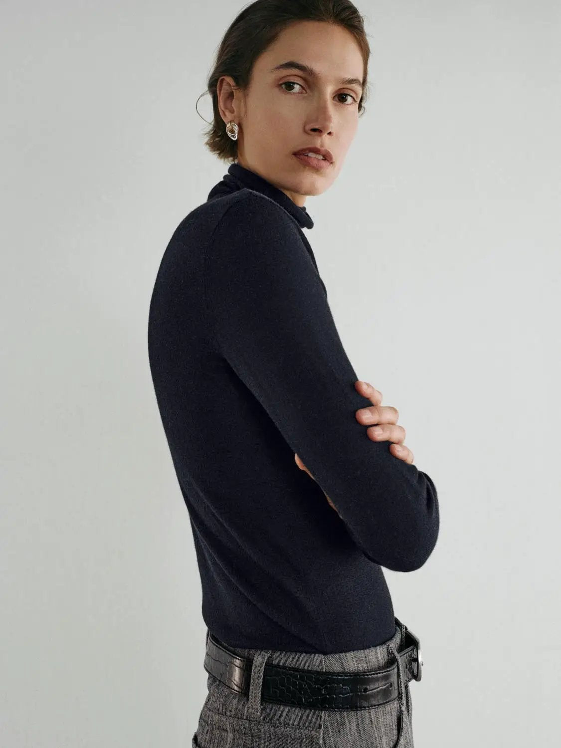 Fitted Knit Turtleneck Long Sleeve Sweater