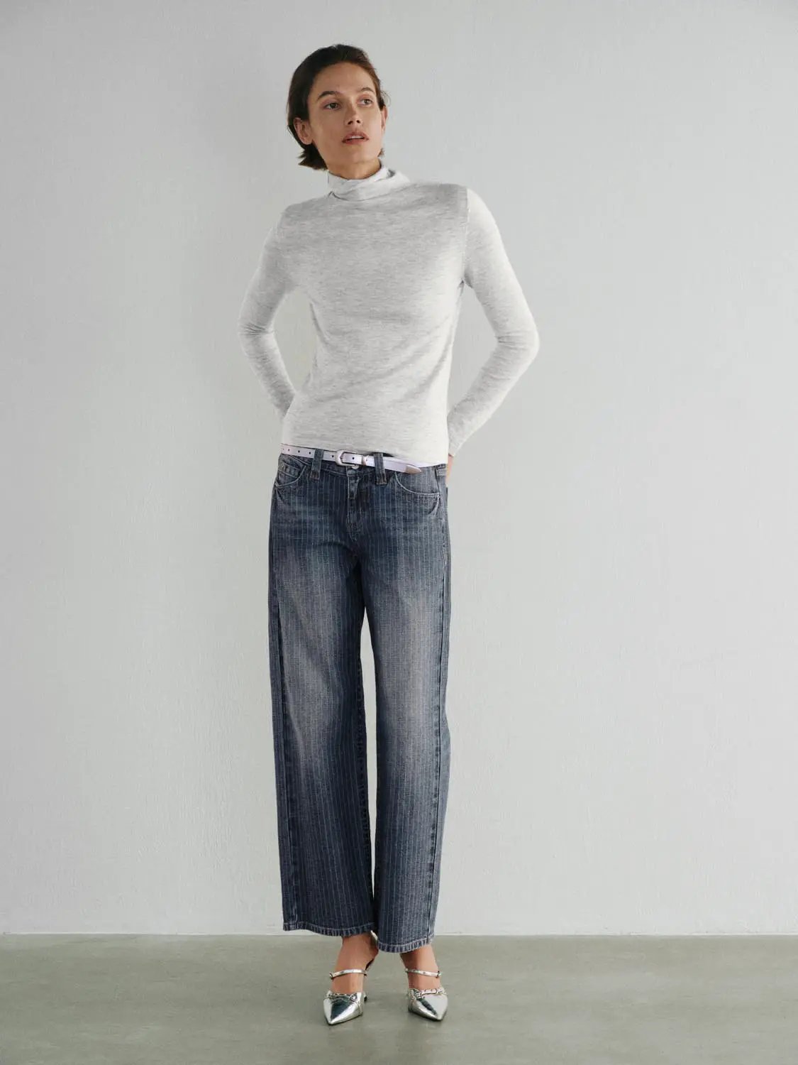 Fitted Knit Turtleneck Long Sleeve Sweater