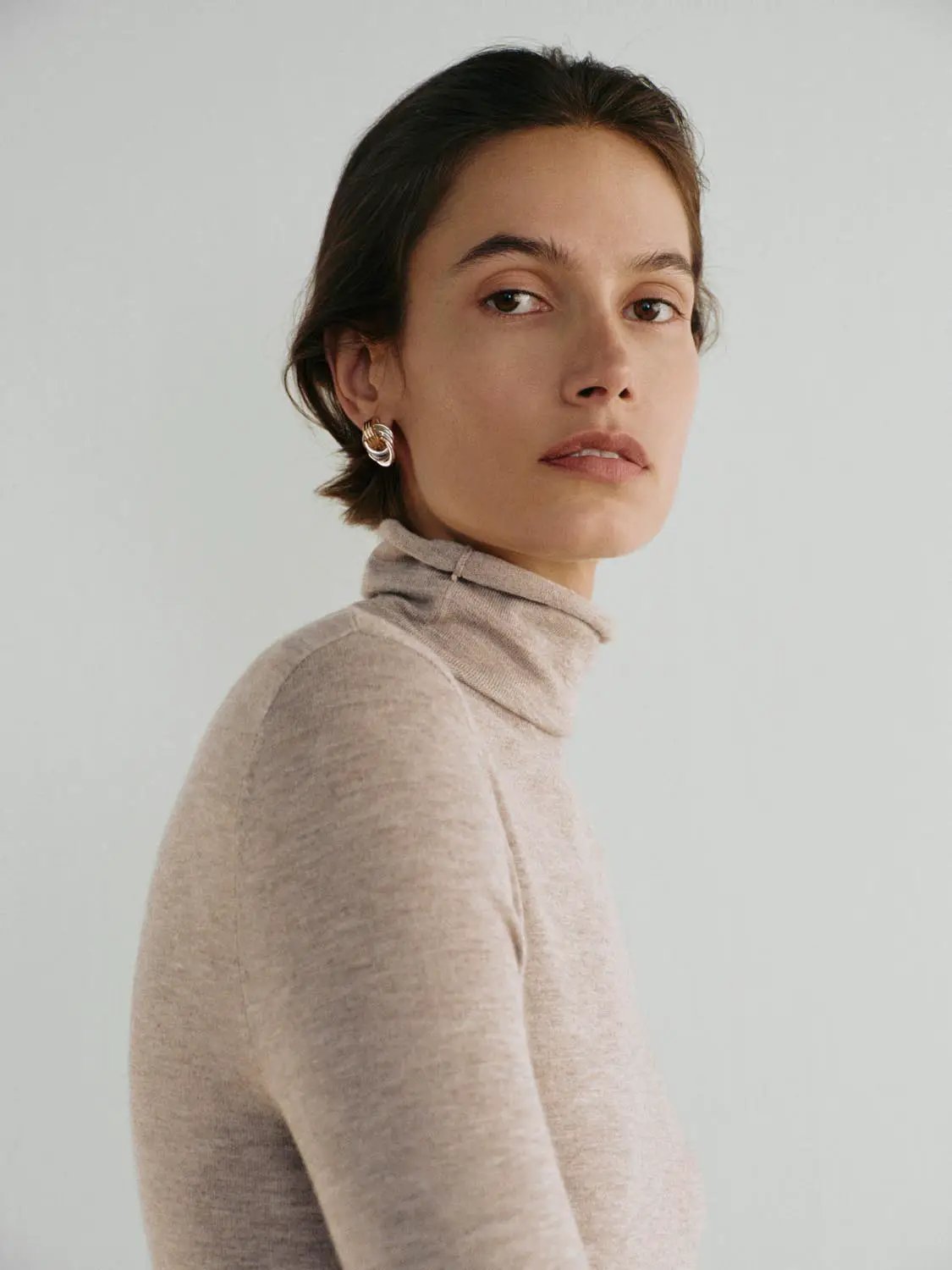 Fitted Knit Turtleneck Long Sleeve Sweater