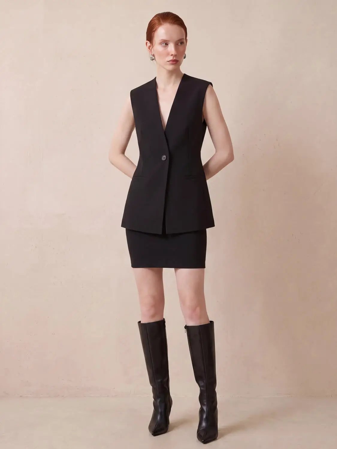 Sleeveless Single Button Vest