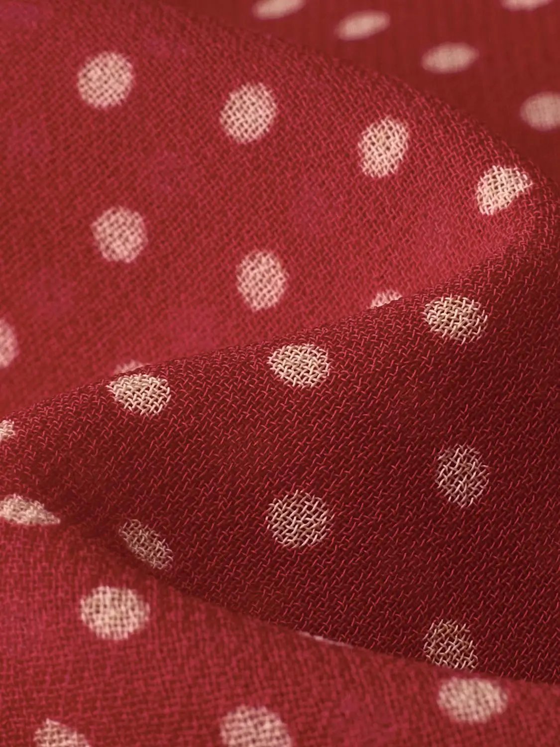 Button Down Polka Dot Asymmetric Hem Fitted Short Sleeve Shirt