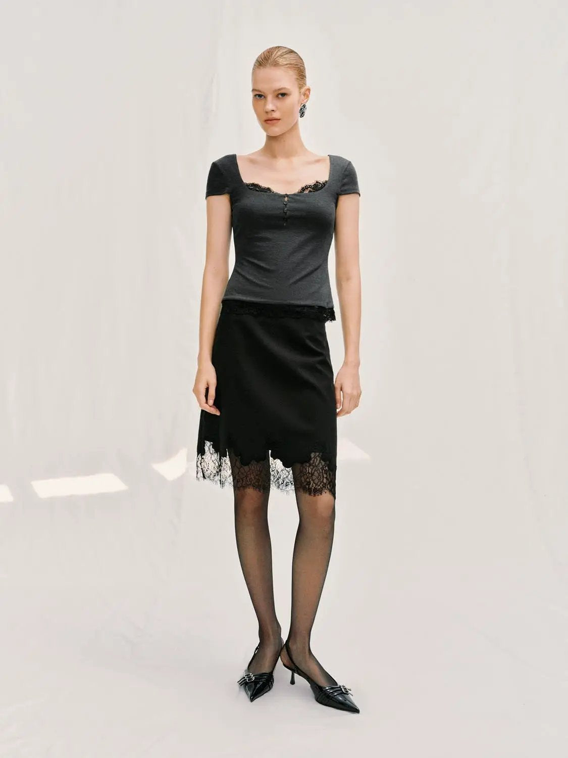 Lace Trim Knit Blouse With Button Placket