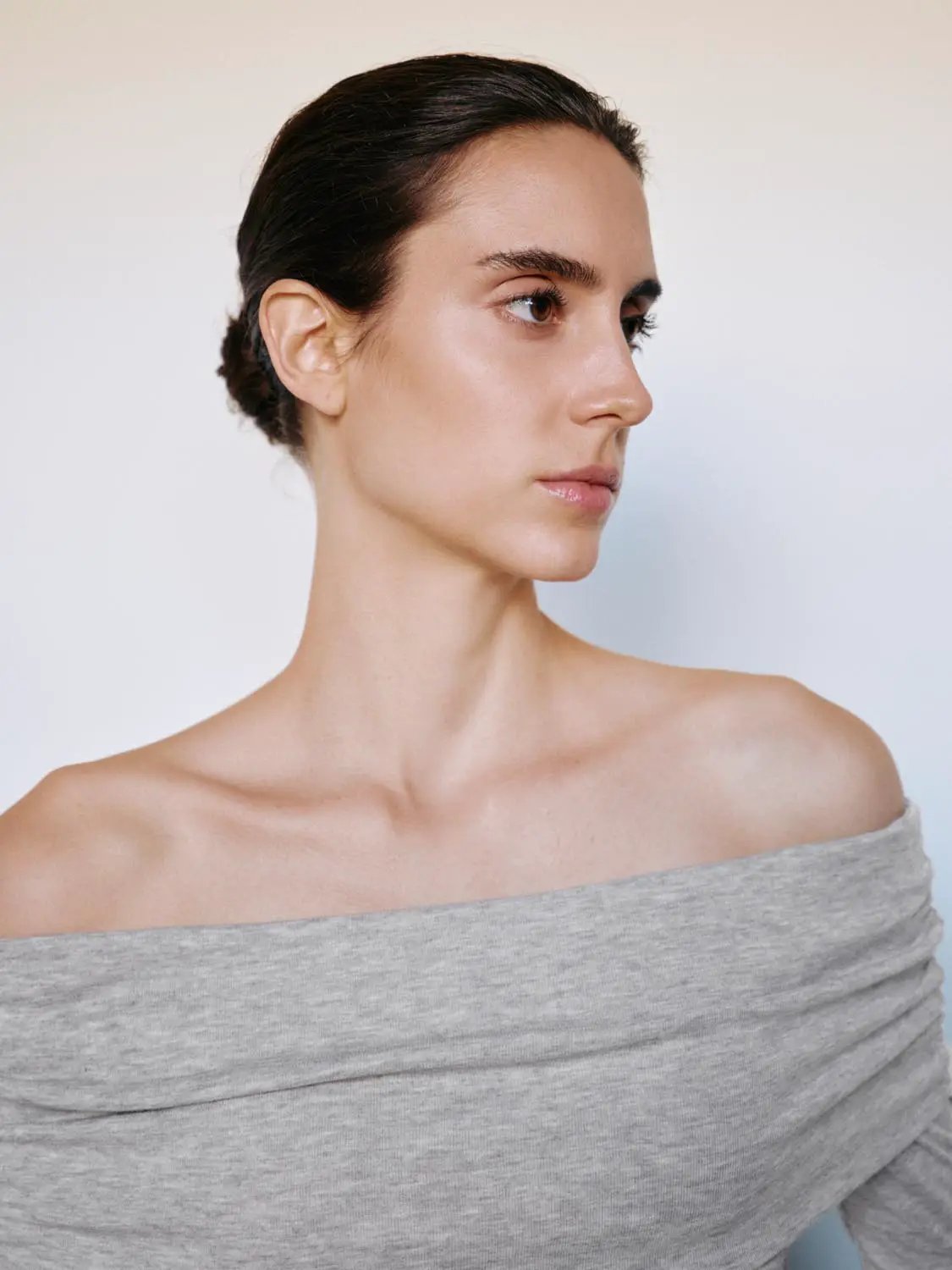 Heather Ruched Off-Shoulder Fitted Long Sleeve T-Shirt