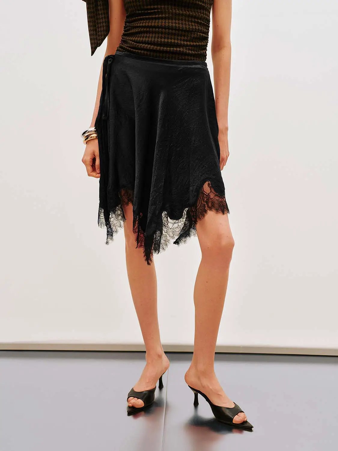 Metallic Wrap Satin Tie With Lace Hem Skirt