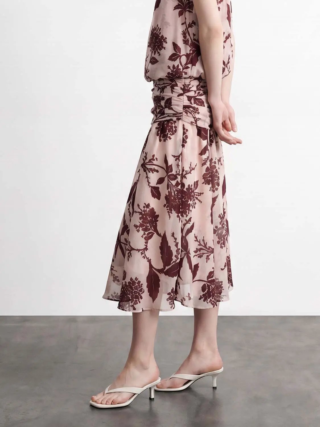 Thin Ruched Floral Print A-Line Midi Skirt