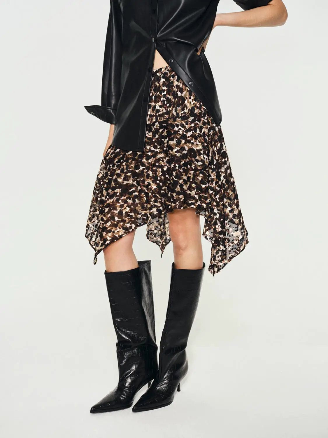 Asymmetric Hem Animal Print A-Line Midi Skirt