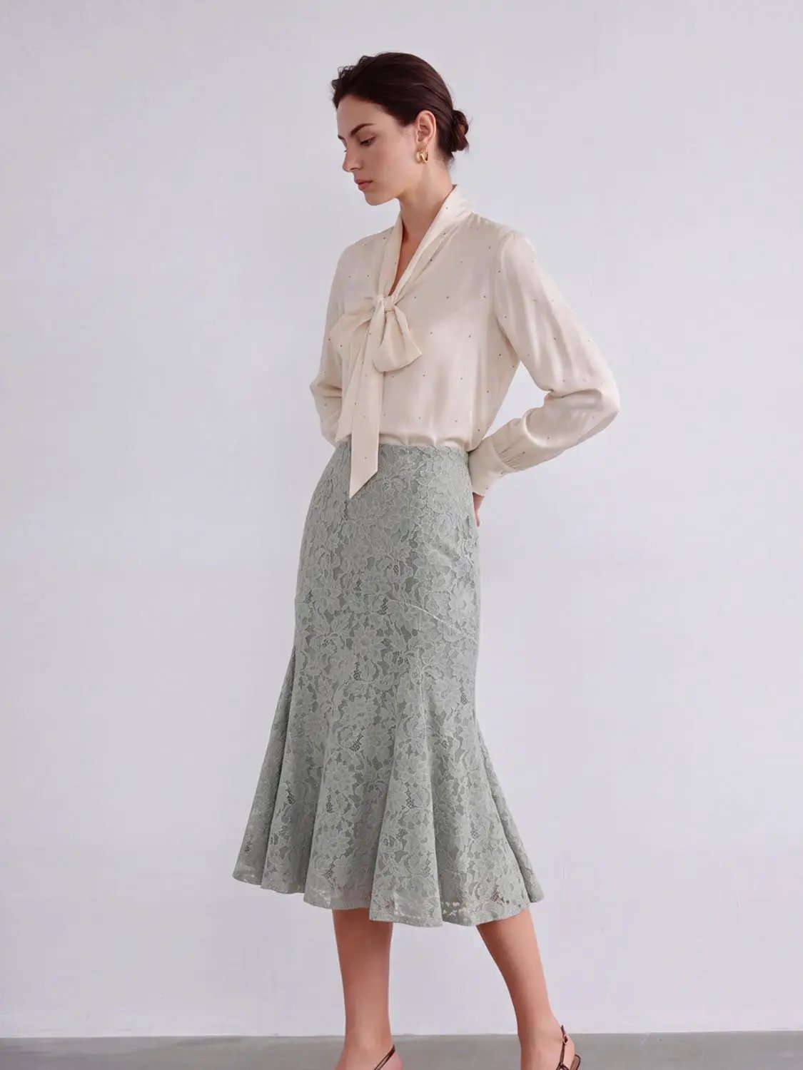Floral Lace Mermaid High-waisted Midi Skirt