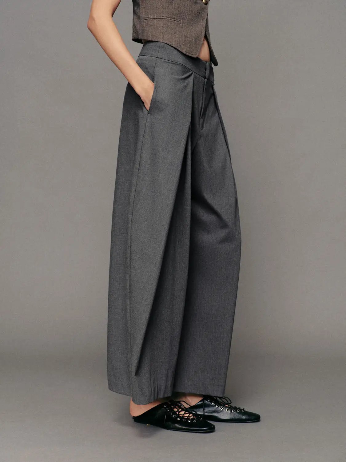 Pleated Tailored Mid-rise Wide-leg Pants