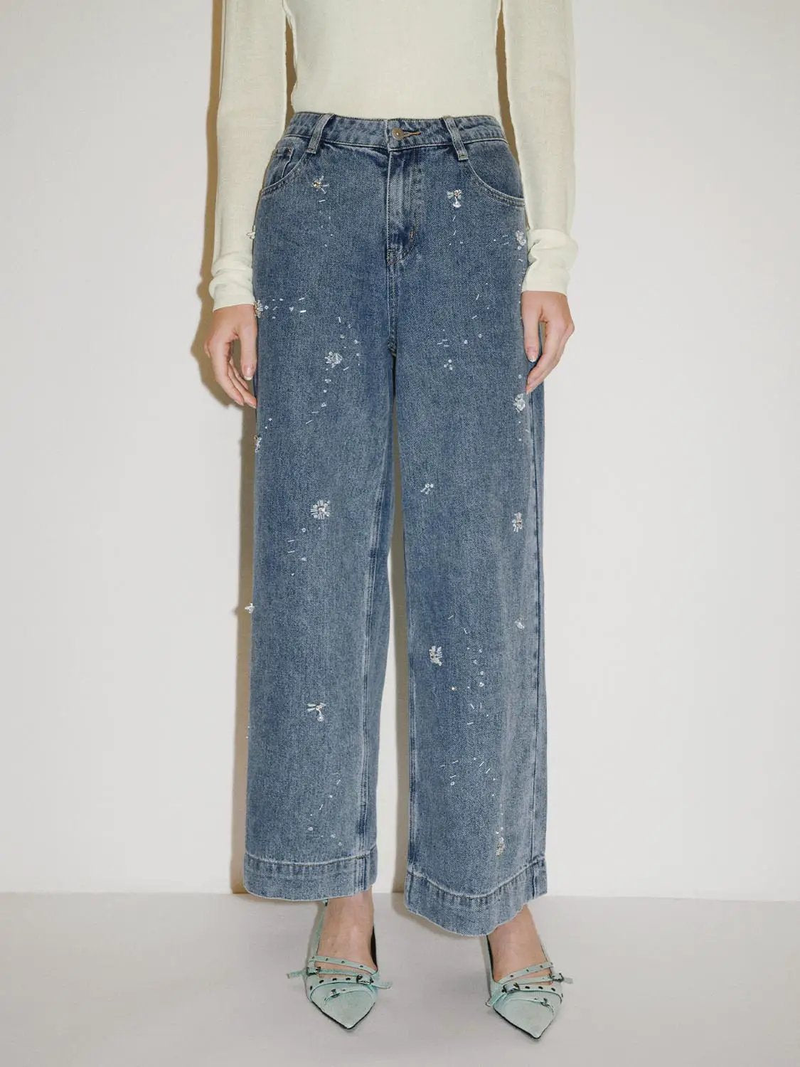 Embroidered Floral Mid-rise Wide-leg Jeans