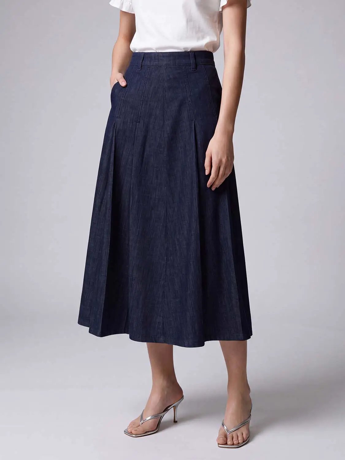 Structured Pleated Cotton Belted Maxi Skirt