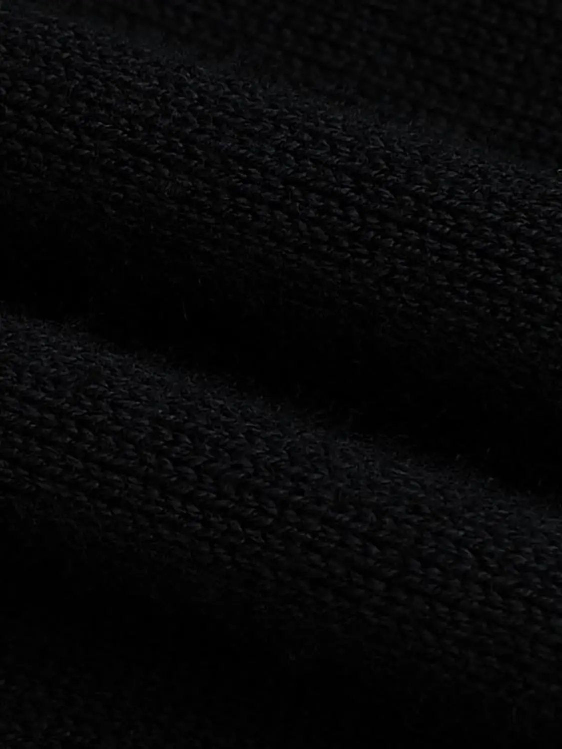 Cut-Out Long Sleeve Knitted T-Shirts