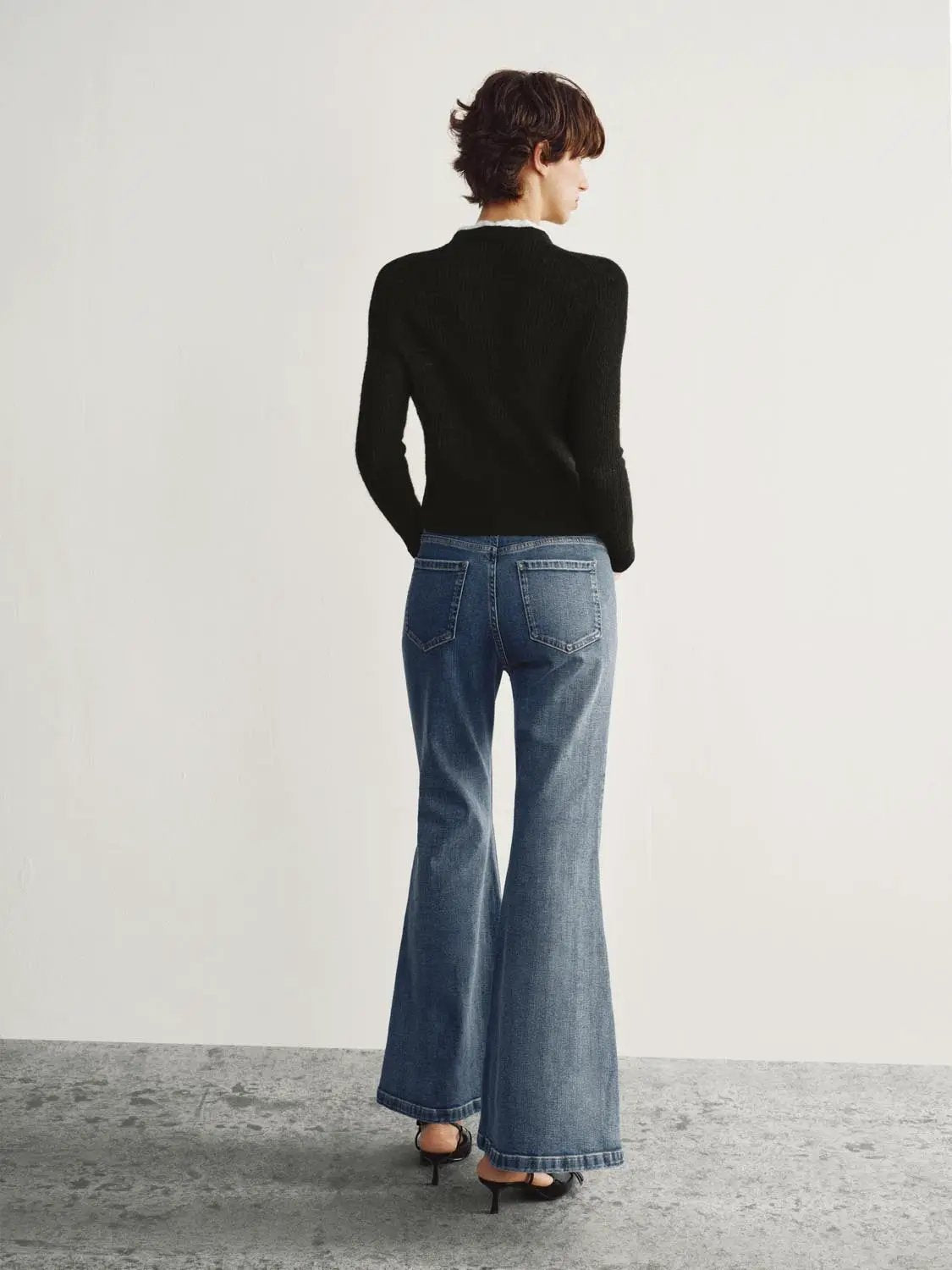 Ruffled Long Sleeve Ribbed Cropped Knit Cardigan
