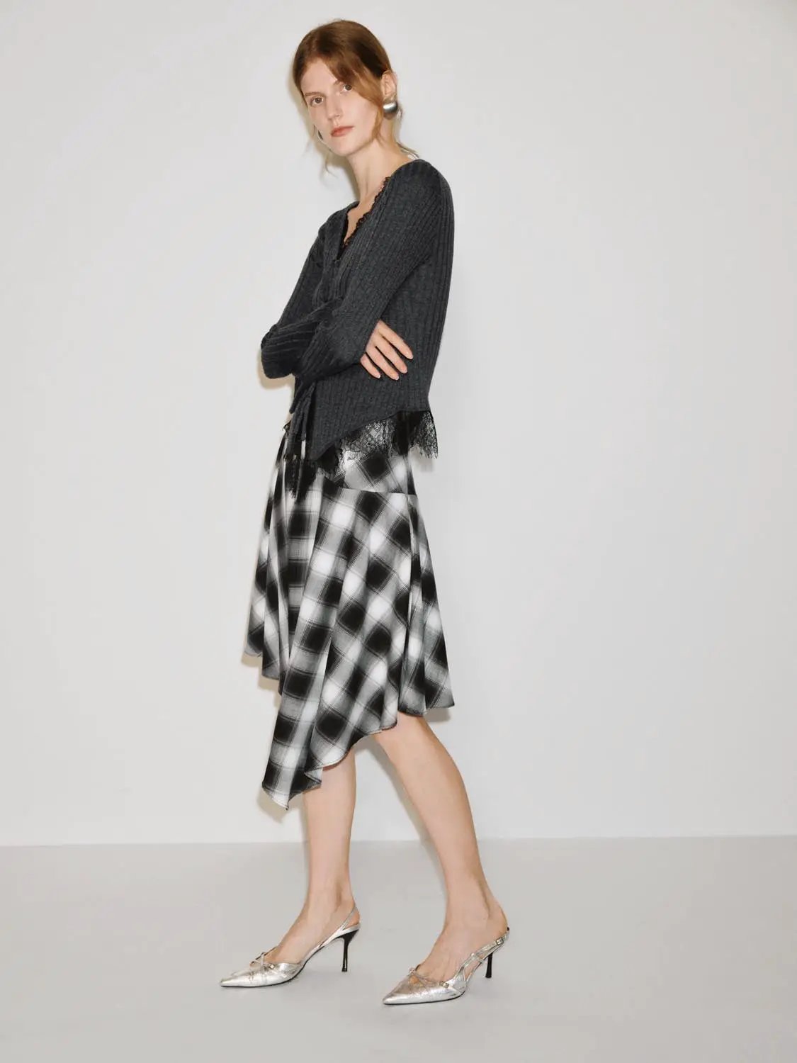Ribbed Knit Lace Trim Cardigan