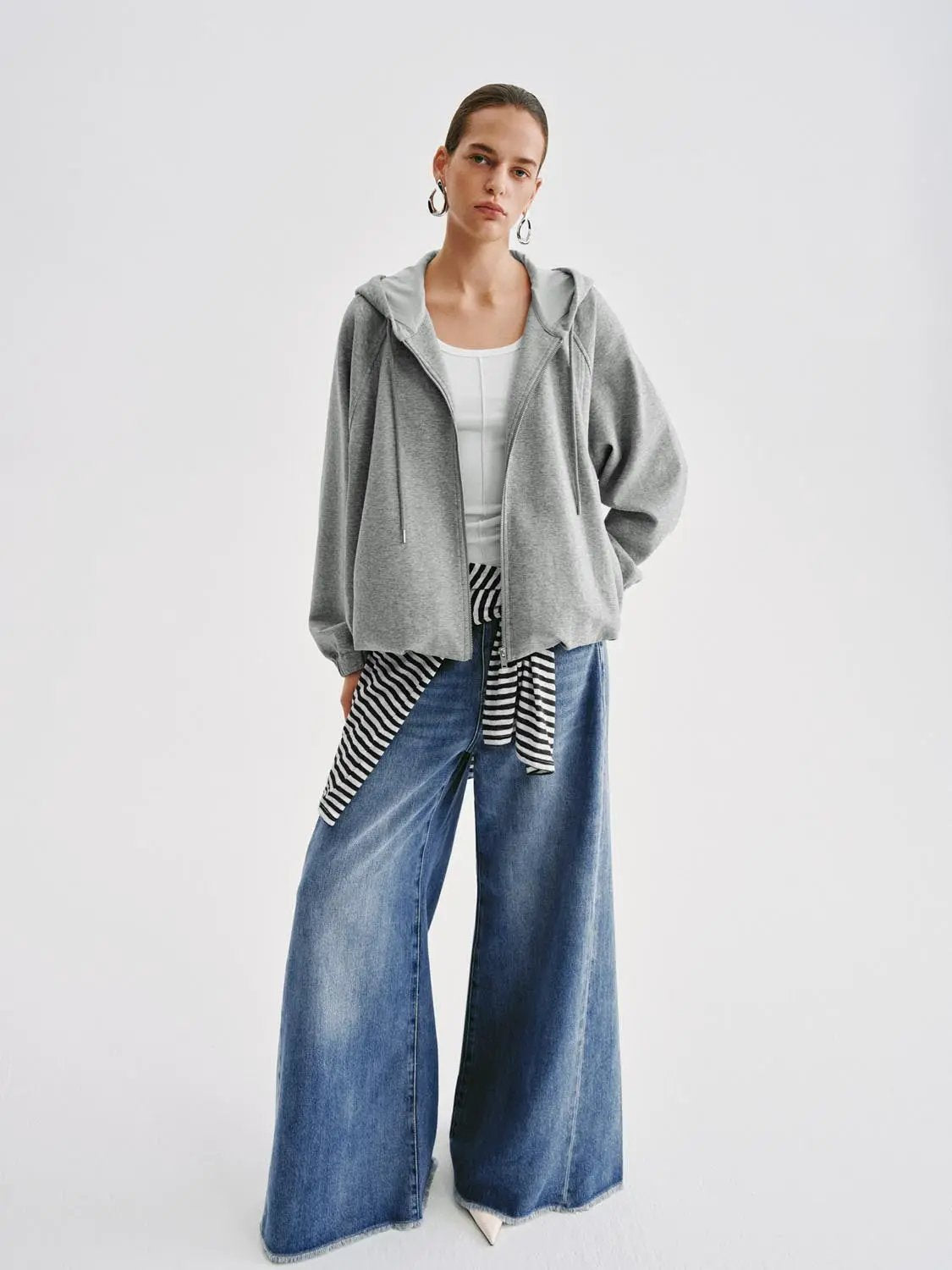 Light Hooded Cotton Blend Pullover