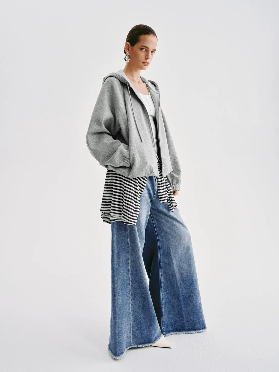 Light Hooded Cotton Blend Pullover