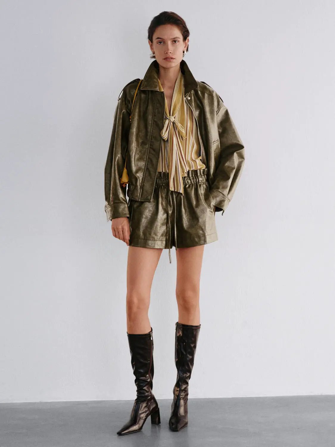Gathered Oversized Shirt Collar Long Sleeve Jacket