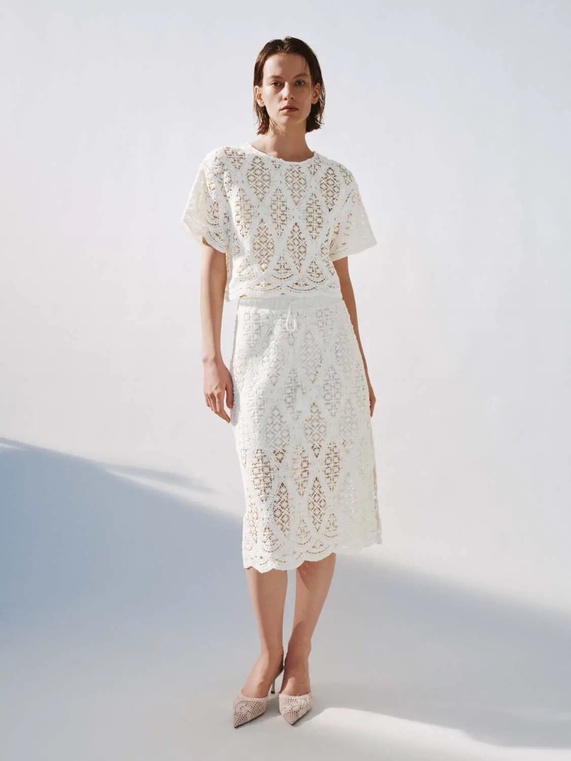 Round Neck Crochet Hollow Out Knit Cropped Short Sleeve Top