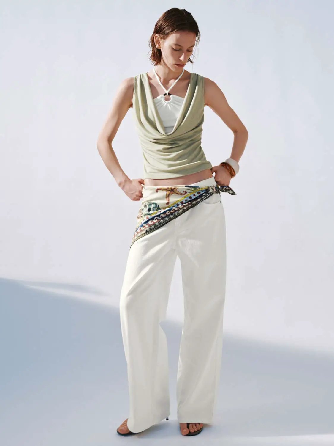 2-In-1 Cowl Neck Contrast Ruched Sleeveless Slim Tank Top