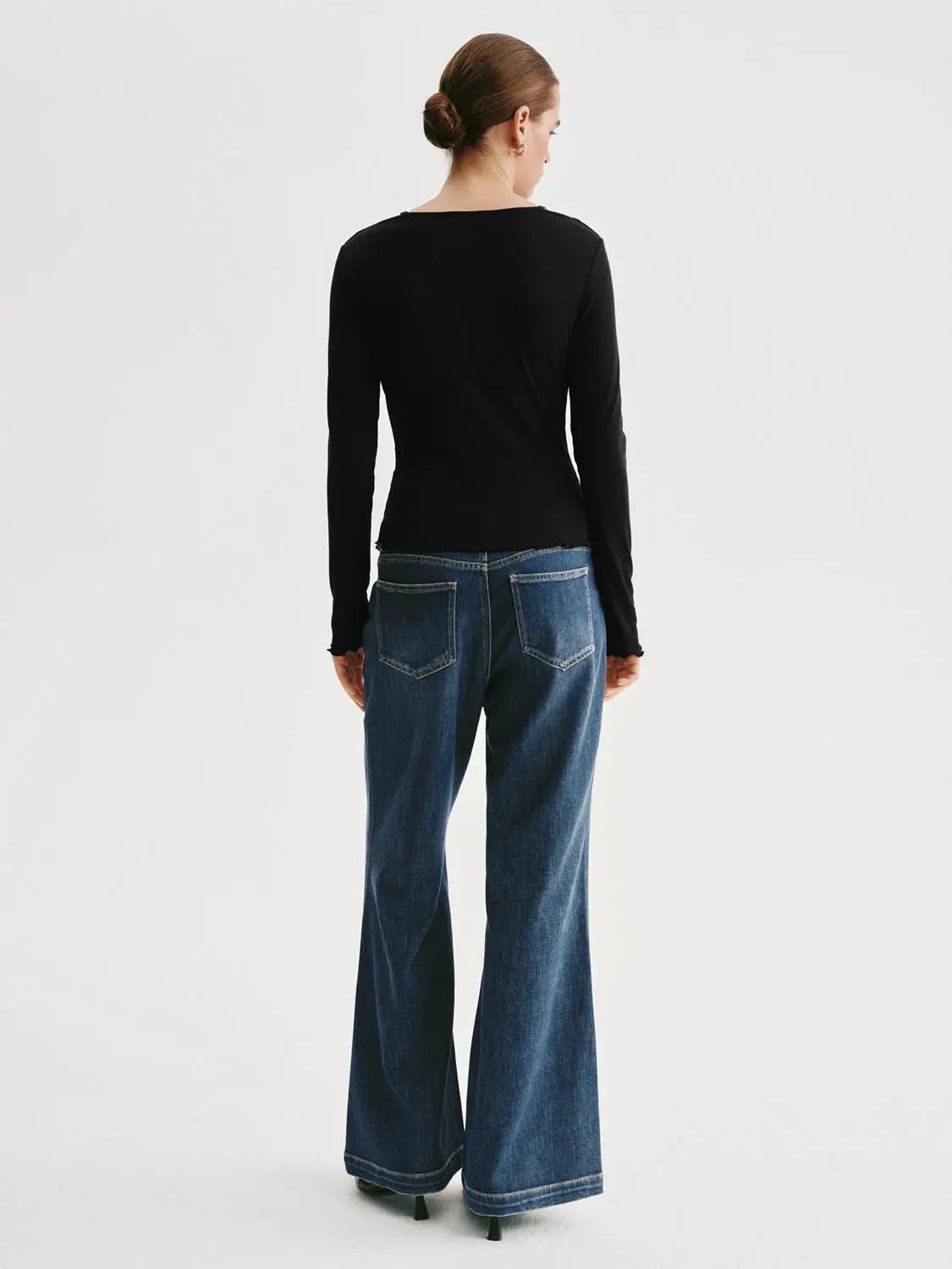 Draped Cowl Neck Long Sleeve Knit T-shirt