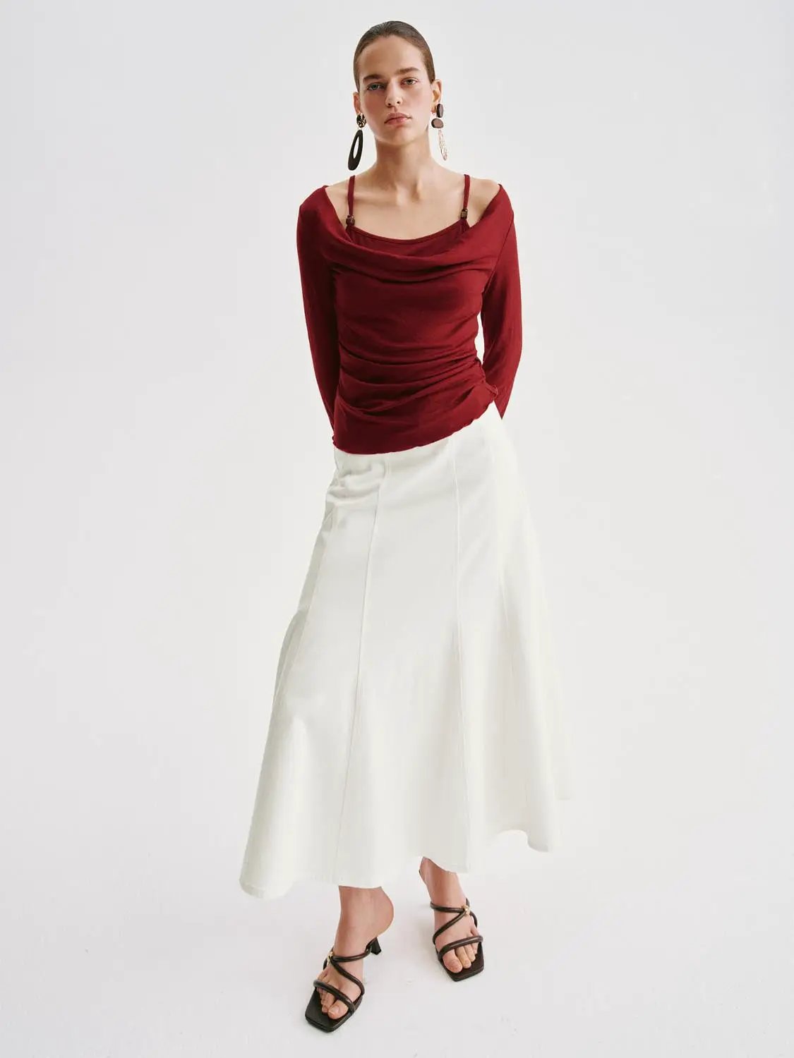Draped Cowl Neck Long Sleeve Knit T-shirt