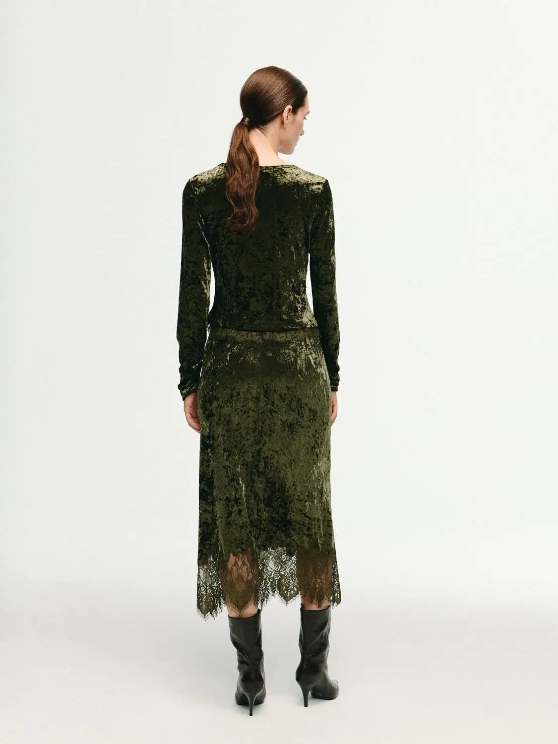 Ruched Textured Lace Hem Fitted V-neck Long Sleeve Blouse