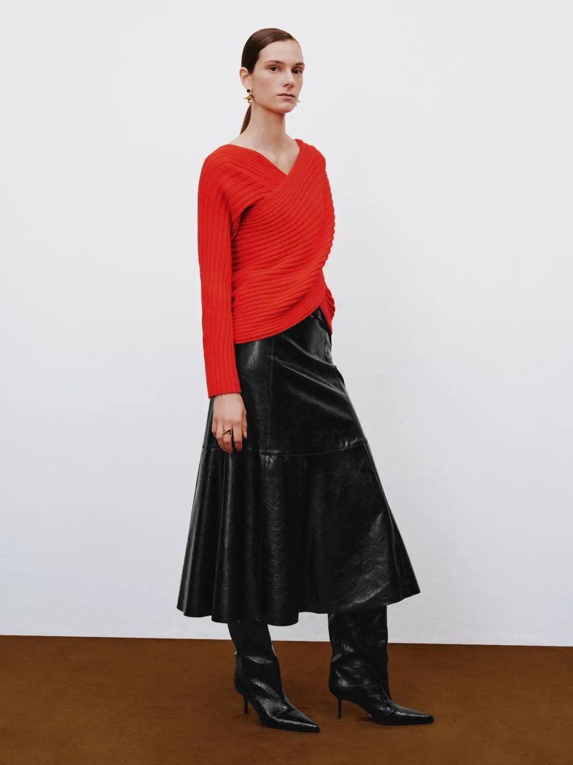 Crinkled Panelled A-Line Mid-rise Midi Skirt