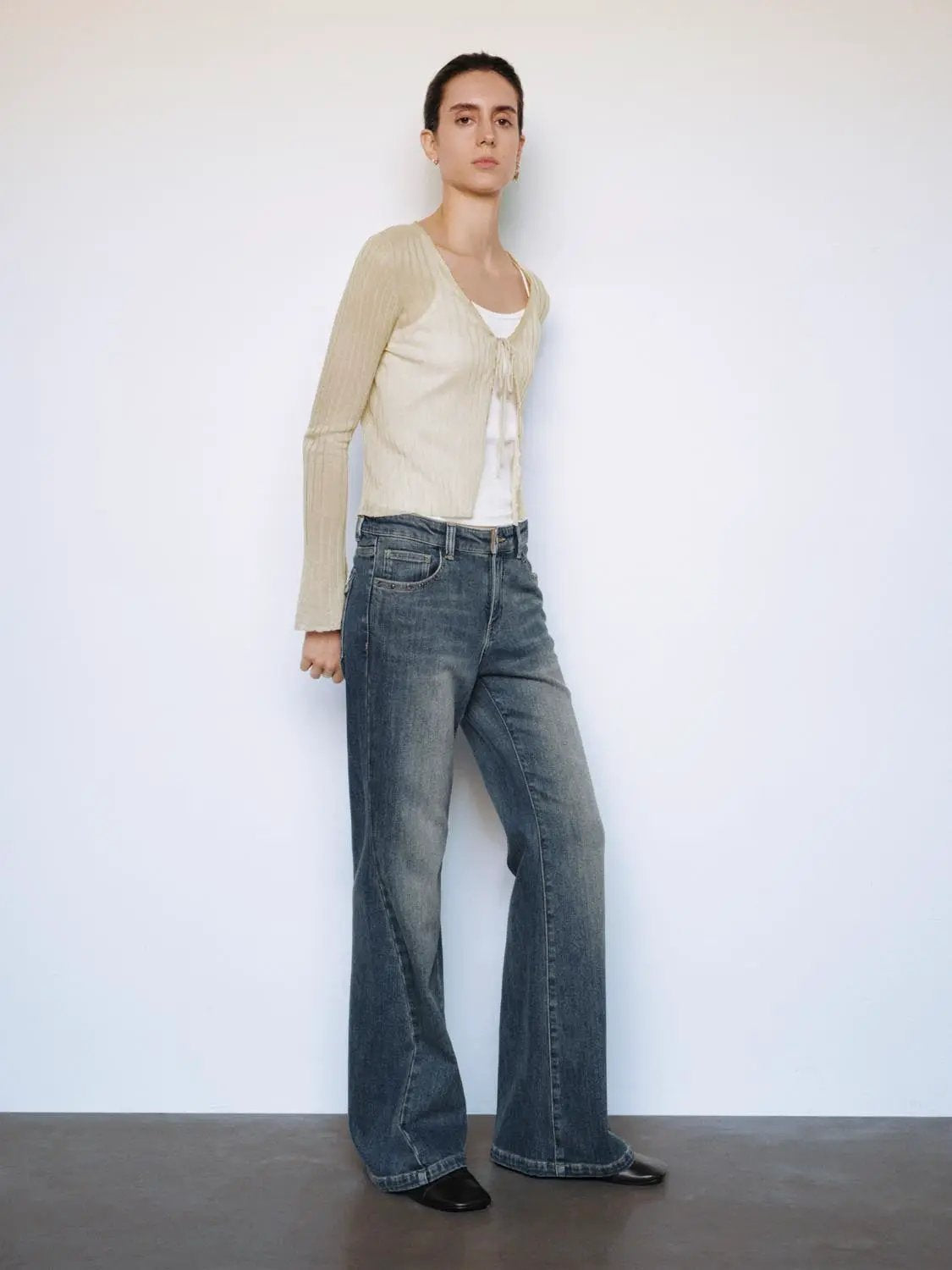 Mid-rise Faded Wash Wide-leg Cotton Jeans