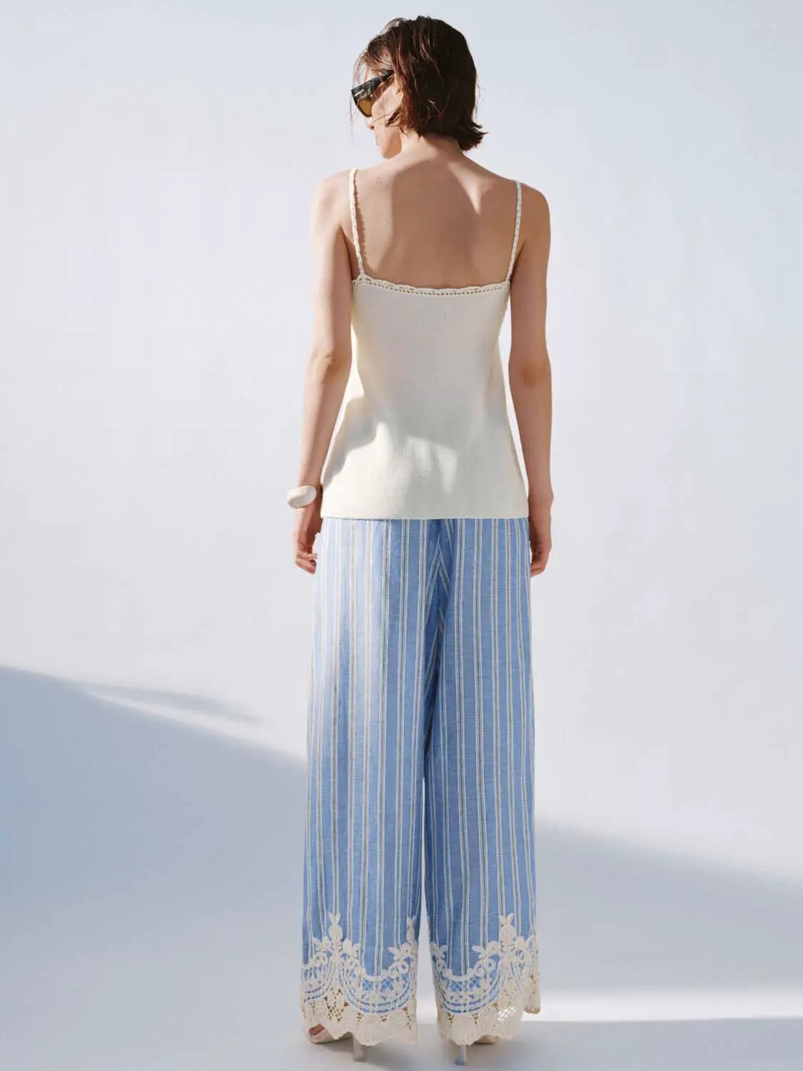 V Neck Lace Trim Relaxed Fit Spaghetti Strap Knit Cami Top