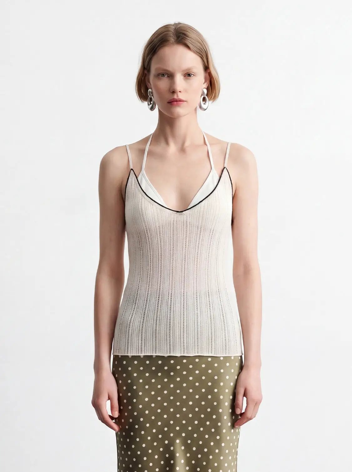 Slim Contrast Trim V Neck Thin Strap Ribbed Cropped Cami Top