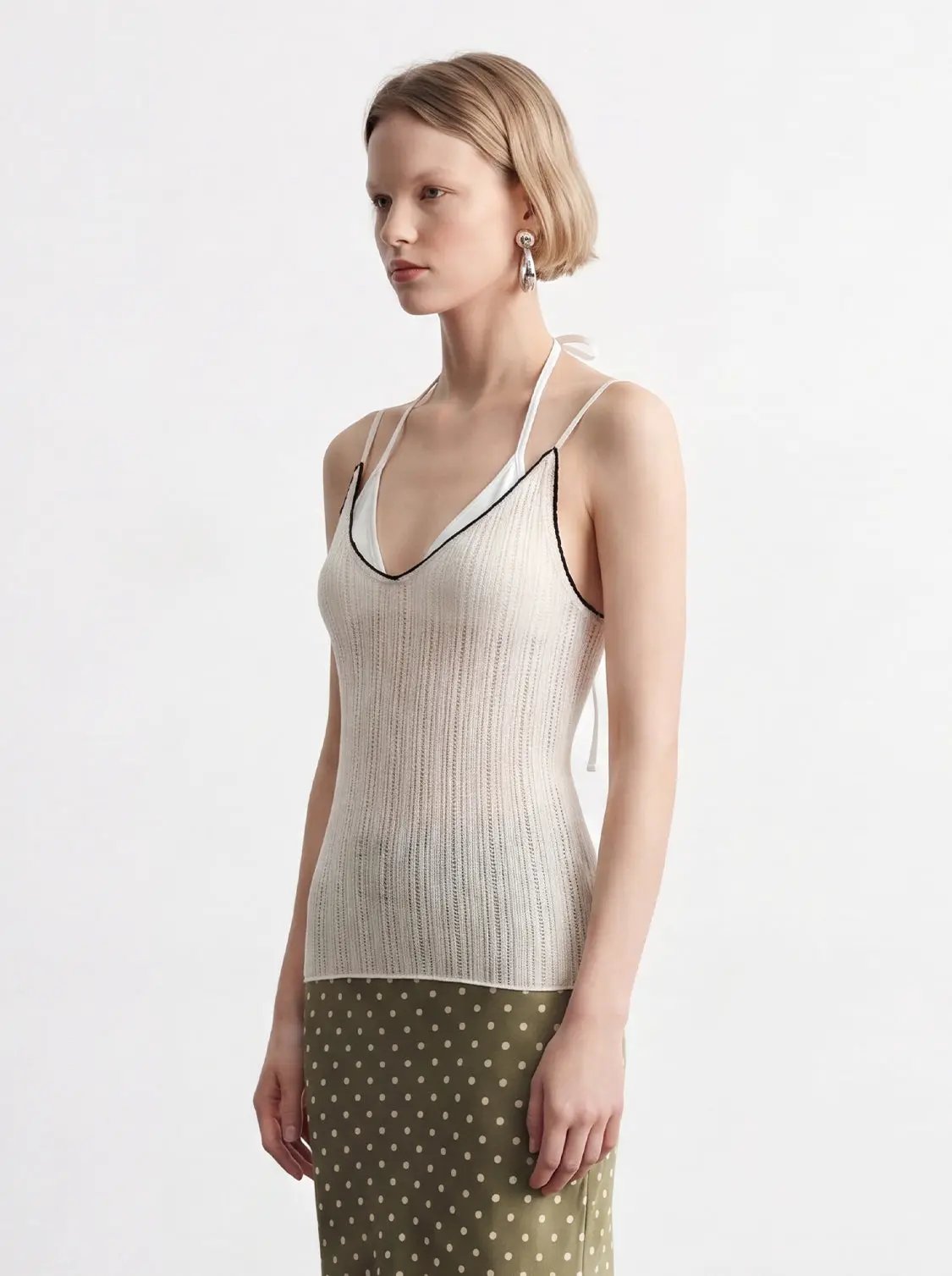 Slim Contrast Trim V Neck Thin Strap Ribbed Cropped Cami Top