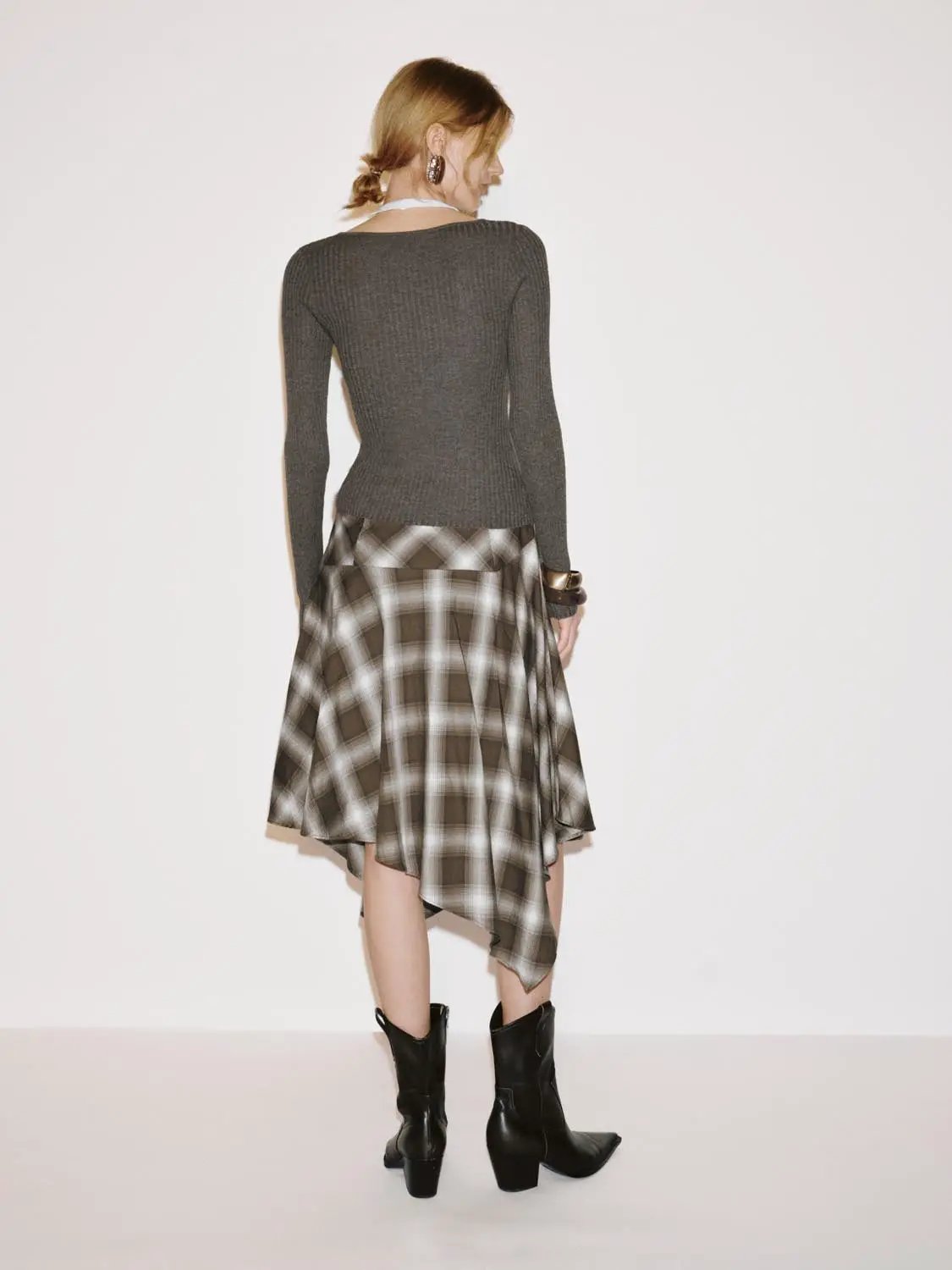 Ribbed Fitted Crew Neck Long Sleeve Cardigan
