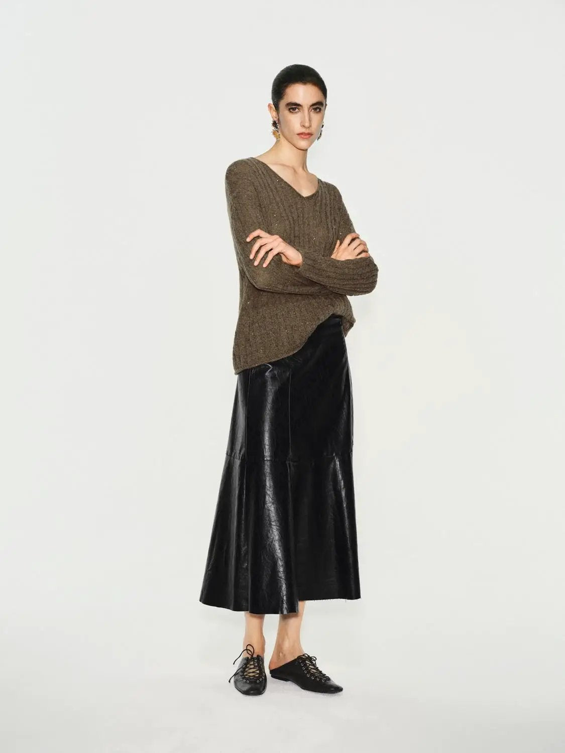 Textured Long Sleeve V-neck Knit T-Shirt