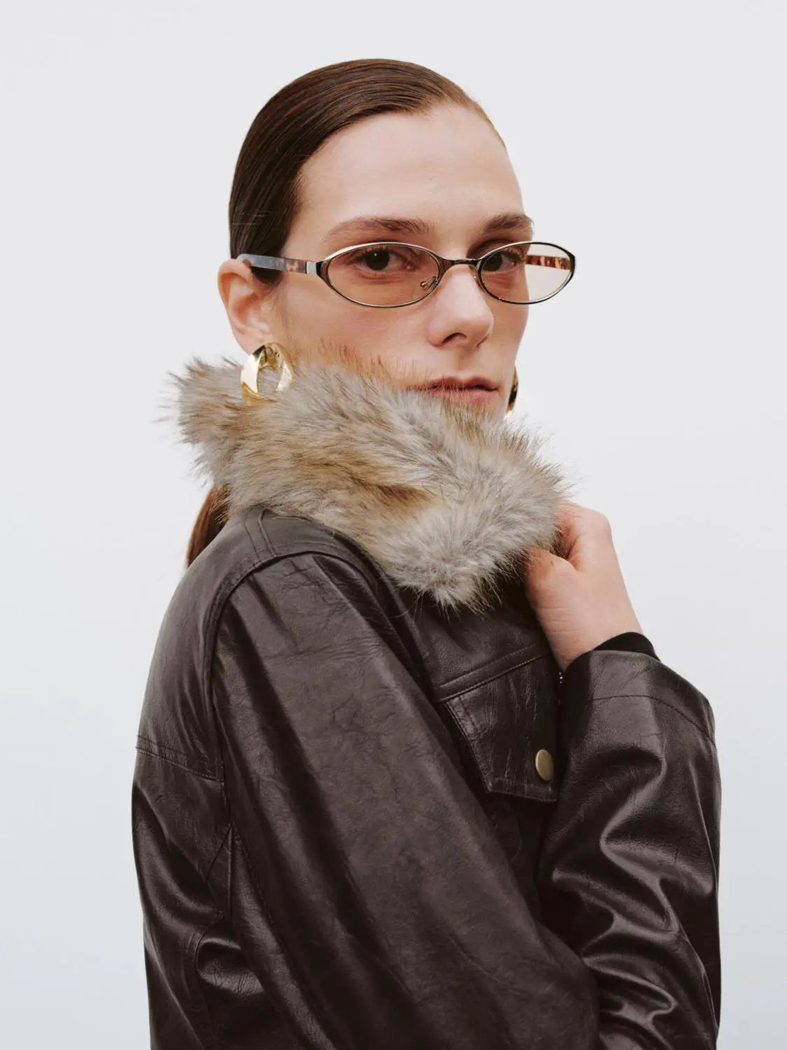 Cropped Faux Fur Collar Zip Front Long Sleeve Jacket
