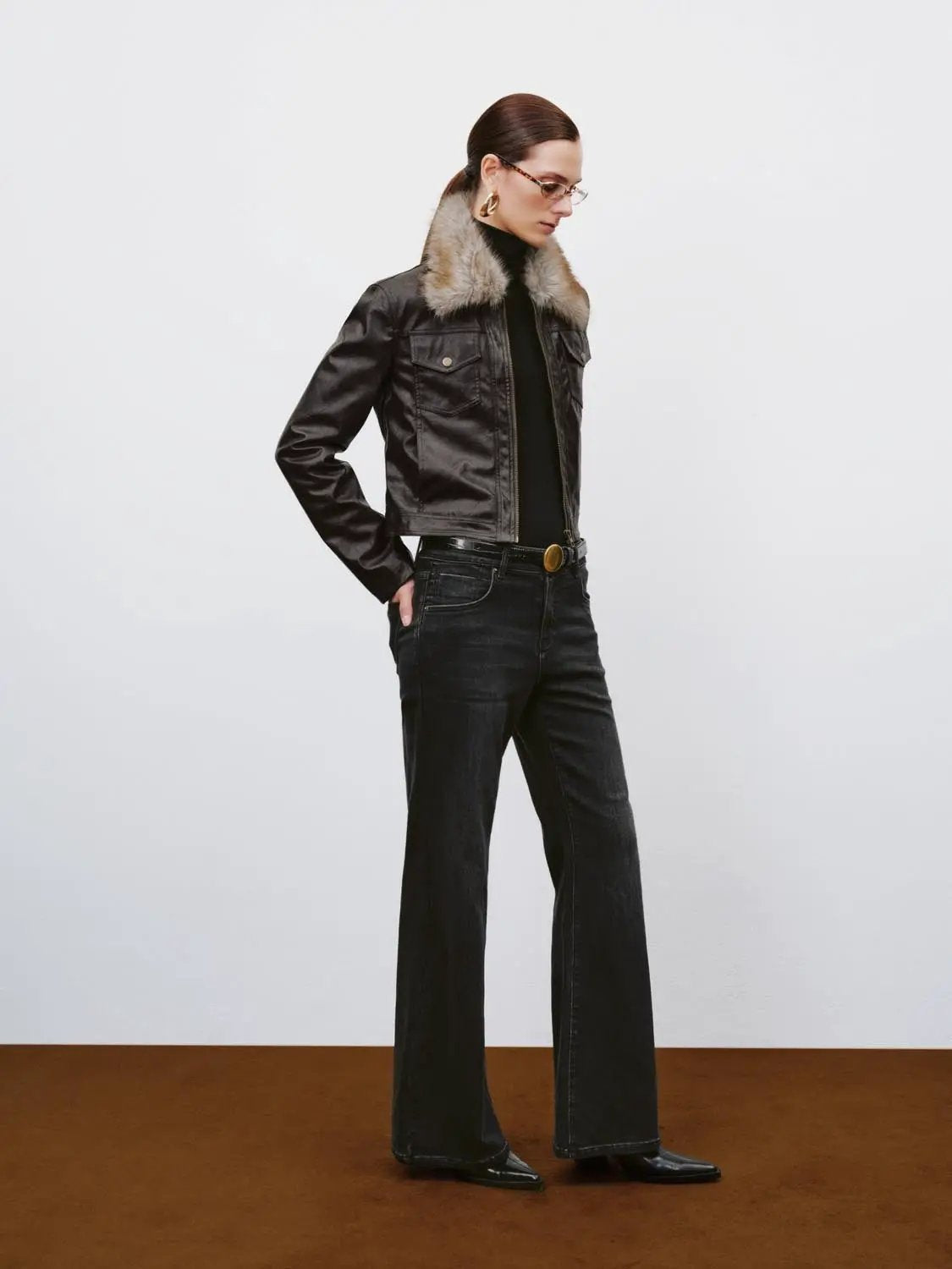Cropped Faux Fur Collar Zip Front Long Sleeve Jacket