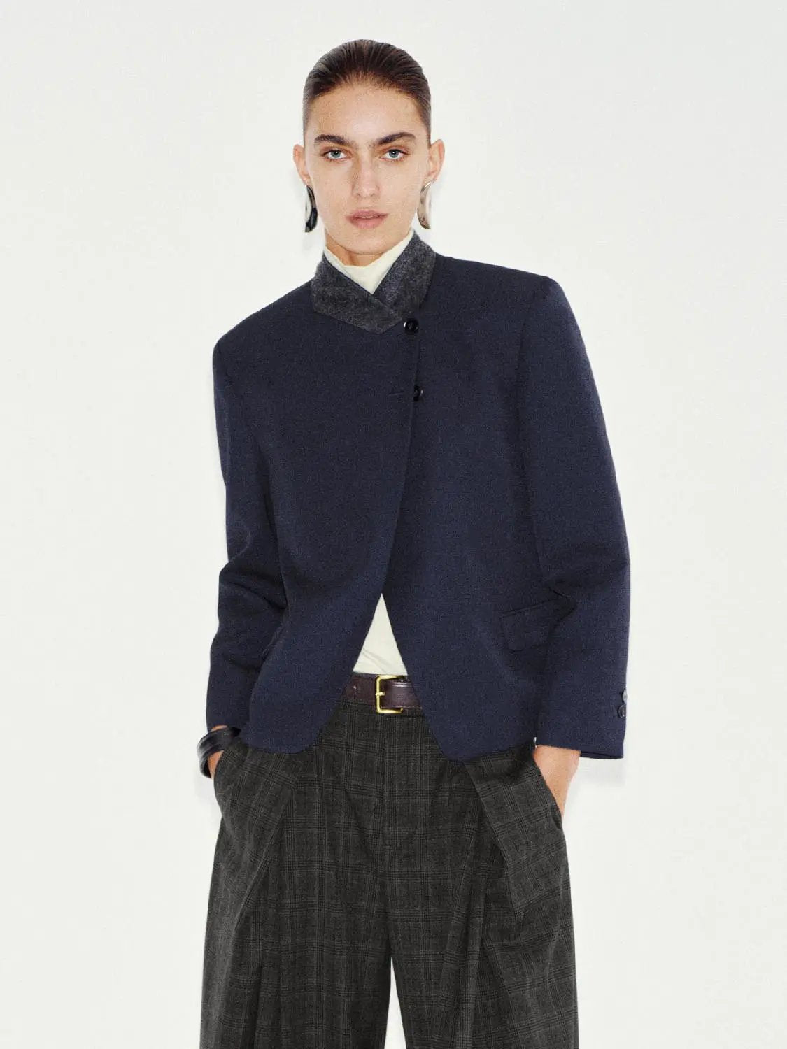 Tailored Asymmetric Long Sleeve Contrast Collar Jacket