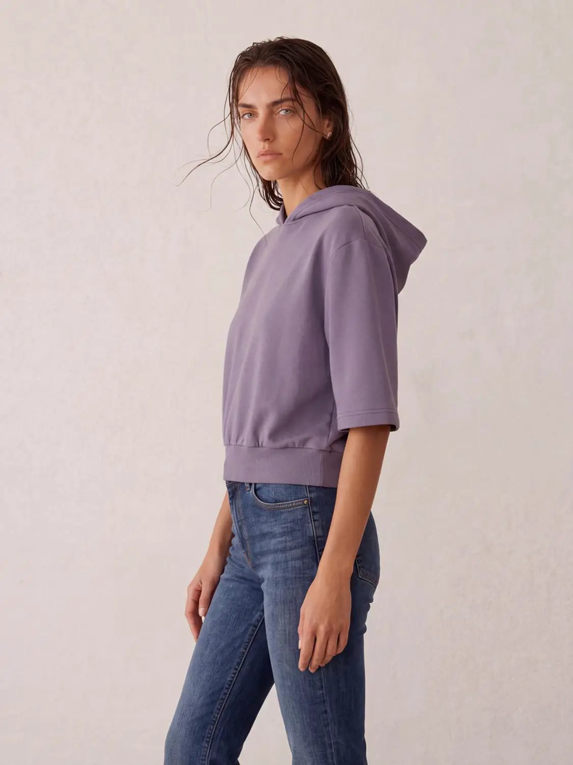 Hooded Half Sleeve Slight Stretch Cotton T-Shirt