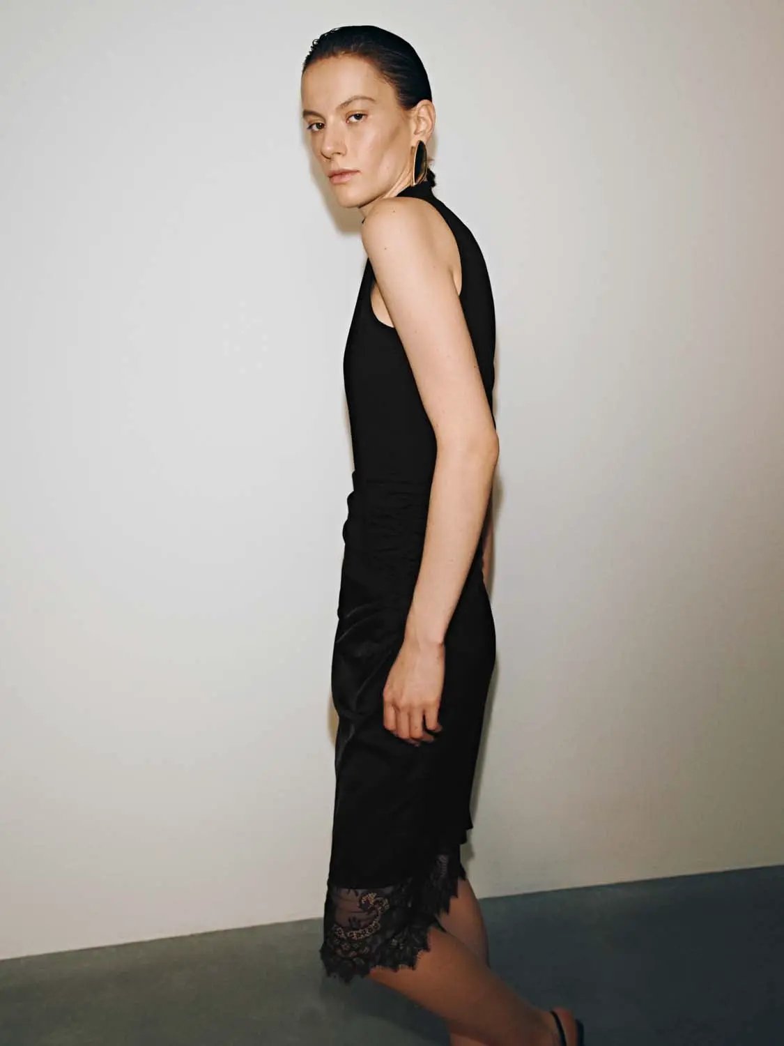 Halter One Shoulder Ruched Lace Hem Slim Mini Dress