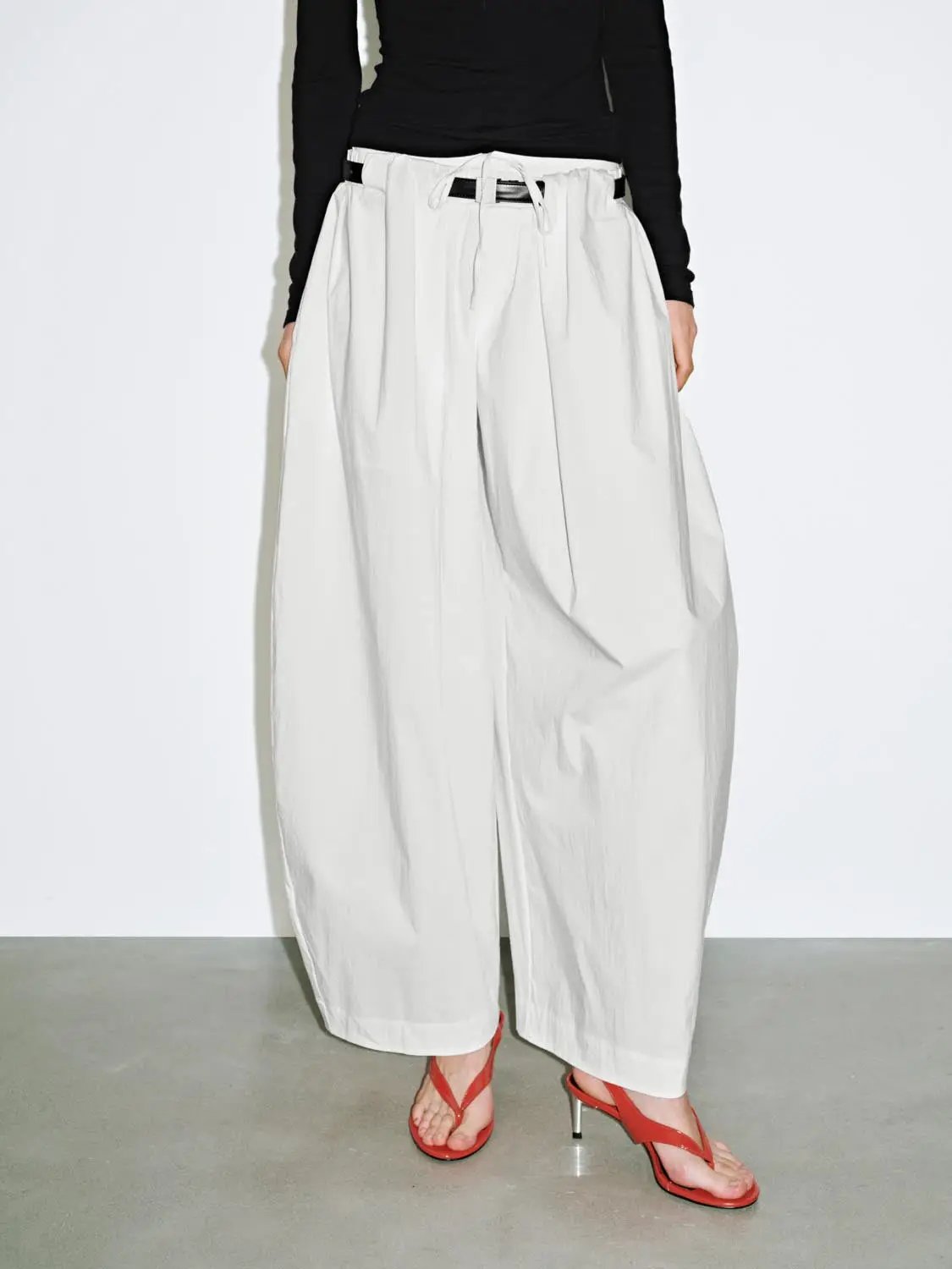 Elastic Waist Belted Pleated Baggy Wide Leg Cotton Pants
