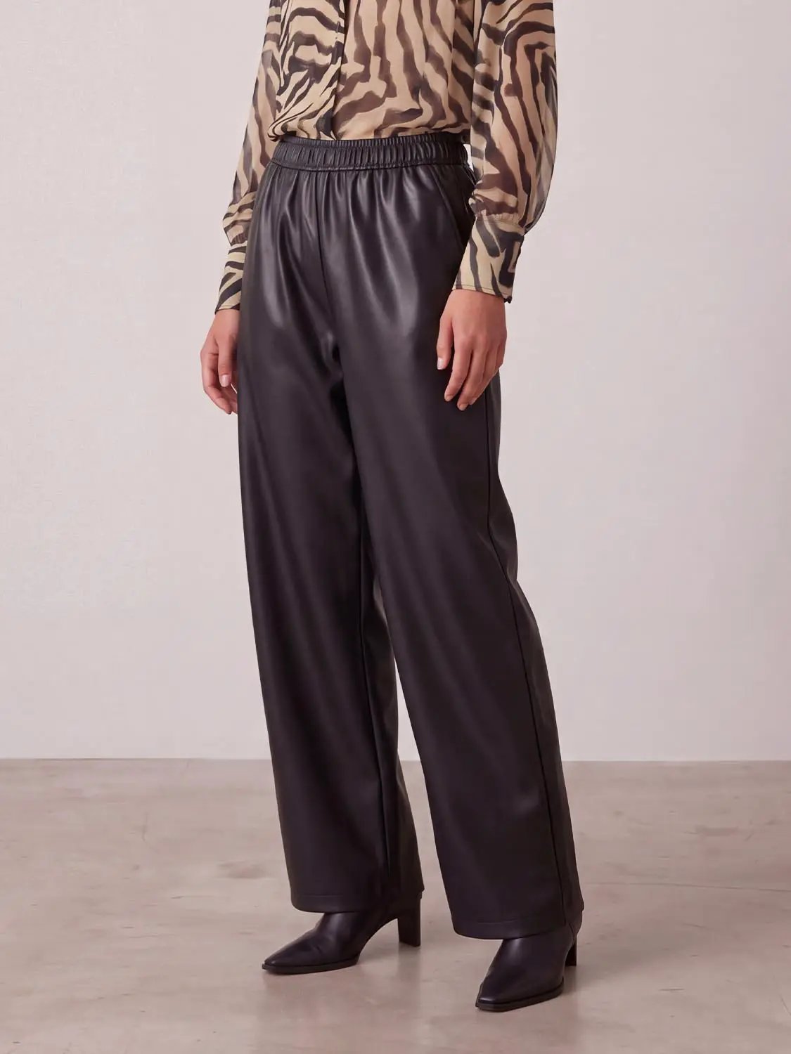 Elastic Waist Pocket Detail Coated Fabric Wide Leg Pants