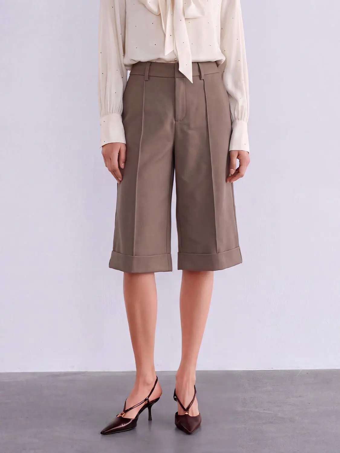 Pleated Mid-rise Tailored Straight-Leg Pants