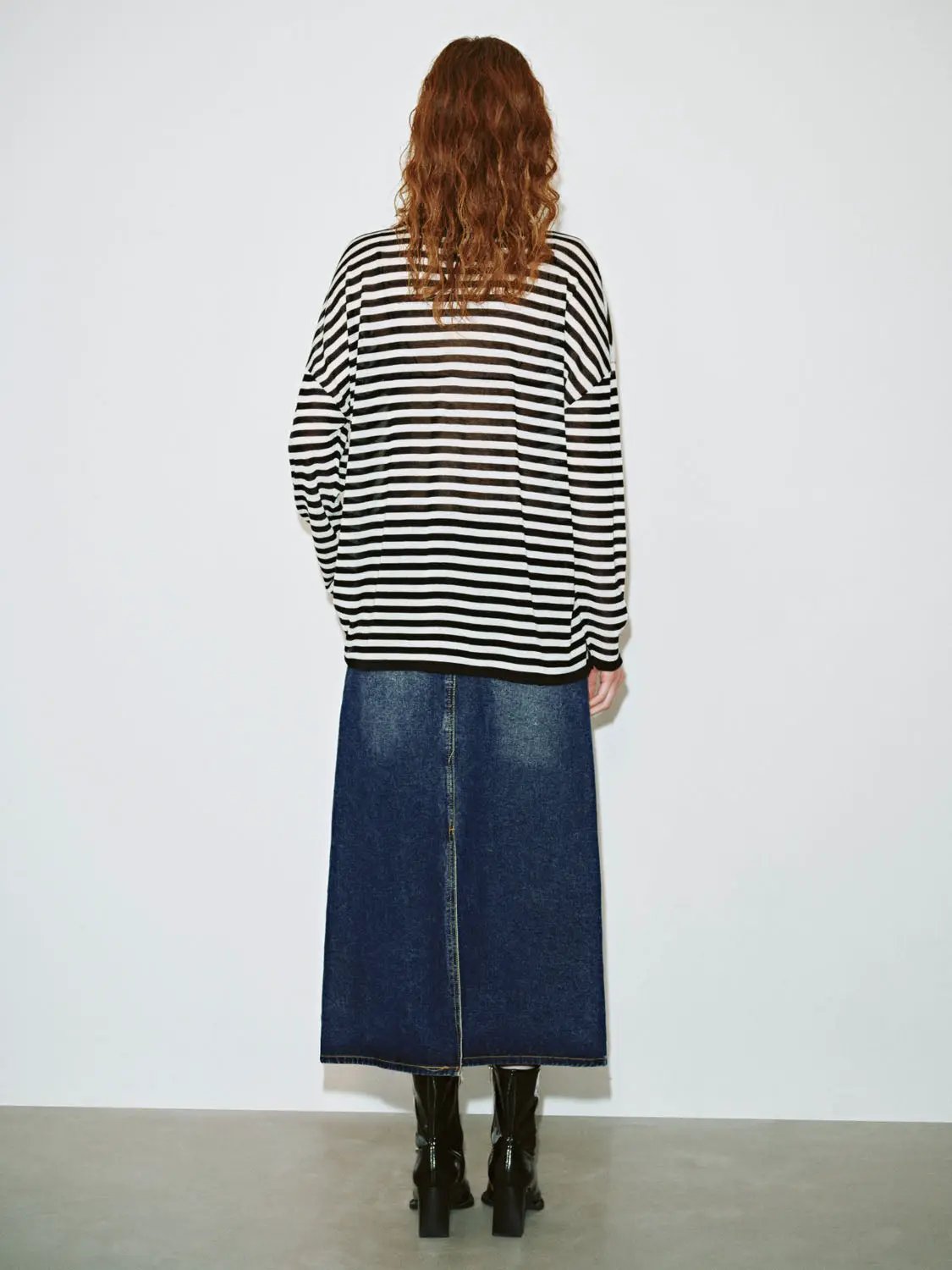 Patch Pocket Front Seam Straight Midi Denim Skirt